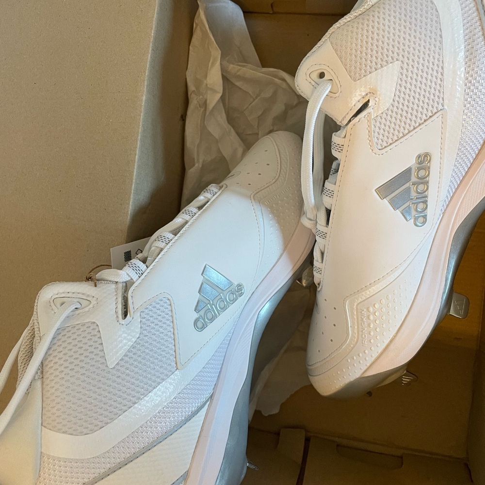 Adidas Icon 7